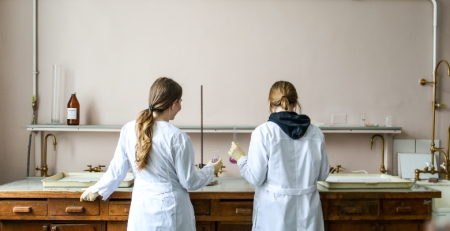 Investigadores da U. Porto propõem novo modelo explicativo para doença respiratória rara