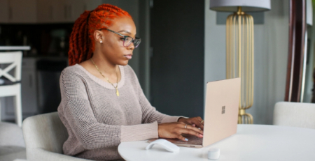 COVID-19: período de isolamento é agora de cinco dias em doentes assintomáticos e com sintomas ligeiros