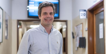 “A utilização desta terapêutica tripla não é uma soma; é um efeito exponencial dos medicamentos”