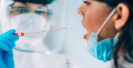 OMS lança um novo plano global para a gestão da COVID-19 até 2025