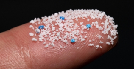 Cientistas detetam microplásticos em tecidos humanos