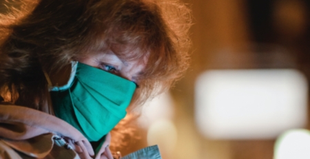 Projeto SenseBreath desenvolve máscara que monitoriza ritmo respiratório